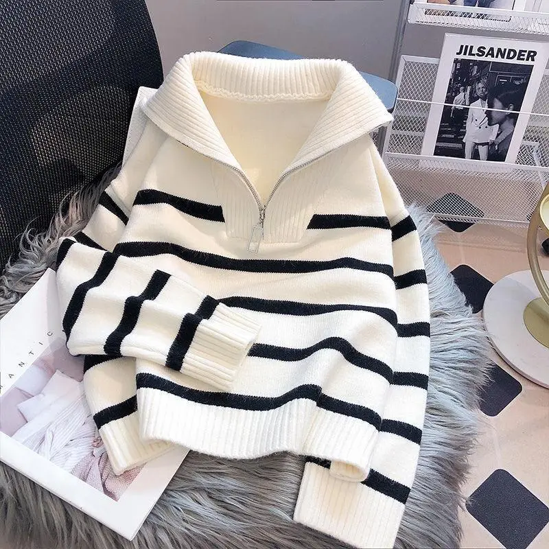 Autumn and winter thickened inner zipper striped bottoming shirt short pullover knitted sweater